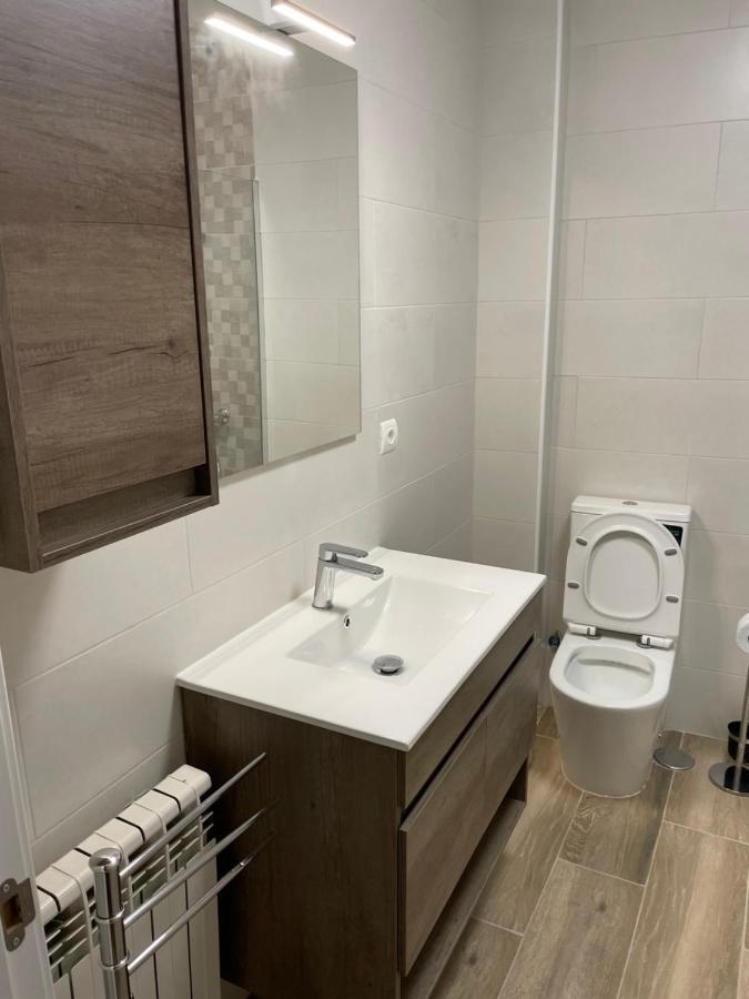 Apartamento Turistico Avila Vut Екстер'єр фото