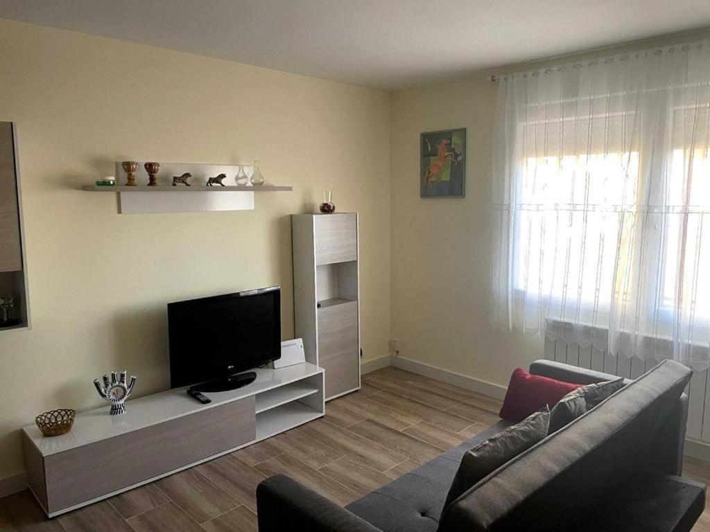 Apartamento Turistico Avila Vut Екстер'єр фото